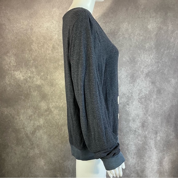 Wildfox Womens Gray Skull Heart Eyes Graphic Jumper Sweatshirt Size Small Soft - Picture 4 of 10
